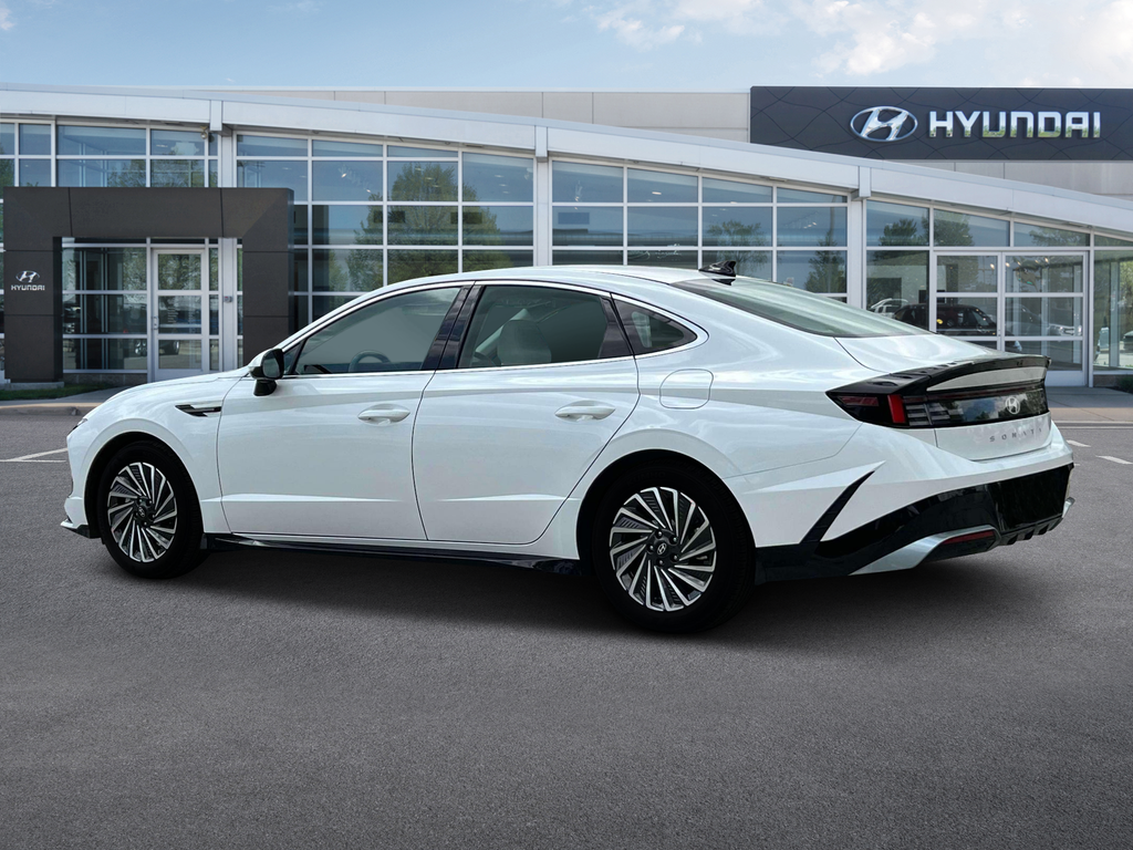 new 2025 Hyundai Sonata Hybrid car, priced at $32,375