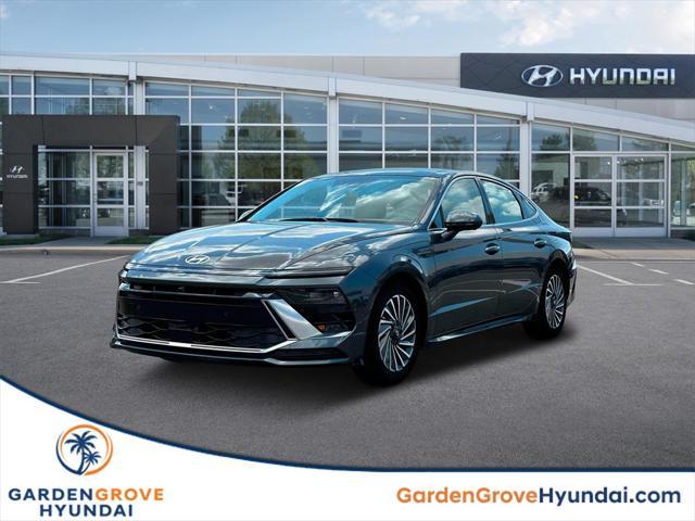 new 2025 Hyundai Sonata Hybrid car, priced at $39,160