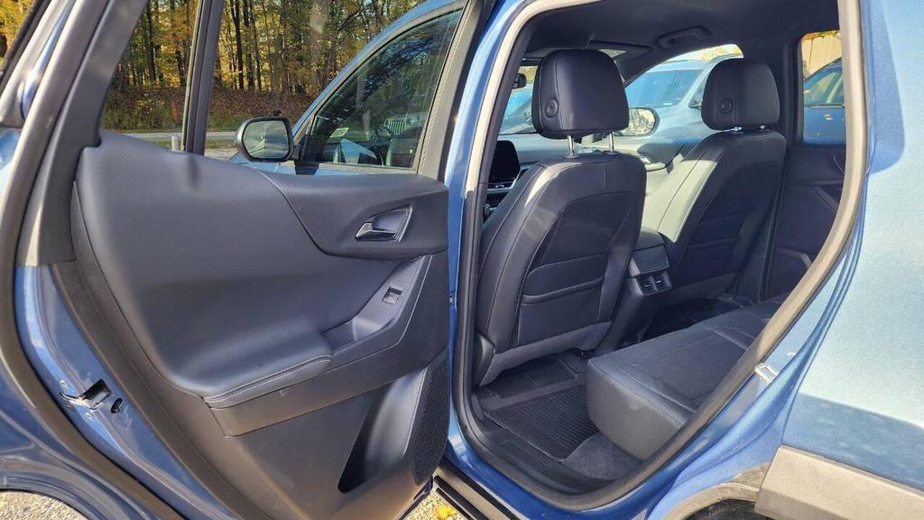 used 2025 Chevrolet Equinox car, priced at $22,500