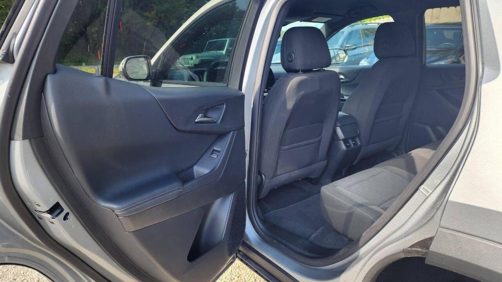 used 2025 Chevrolet Equinox car, priced at $21,995