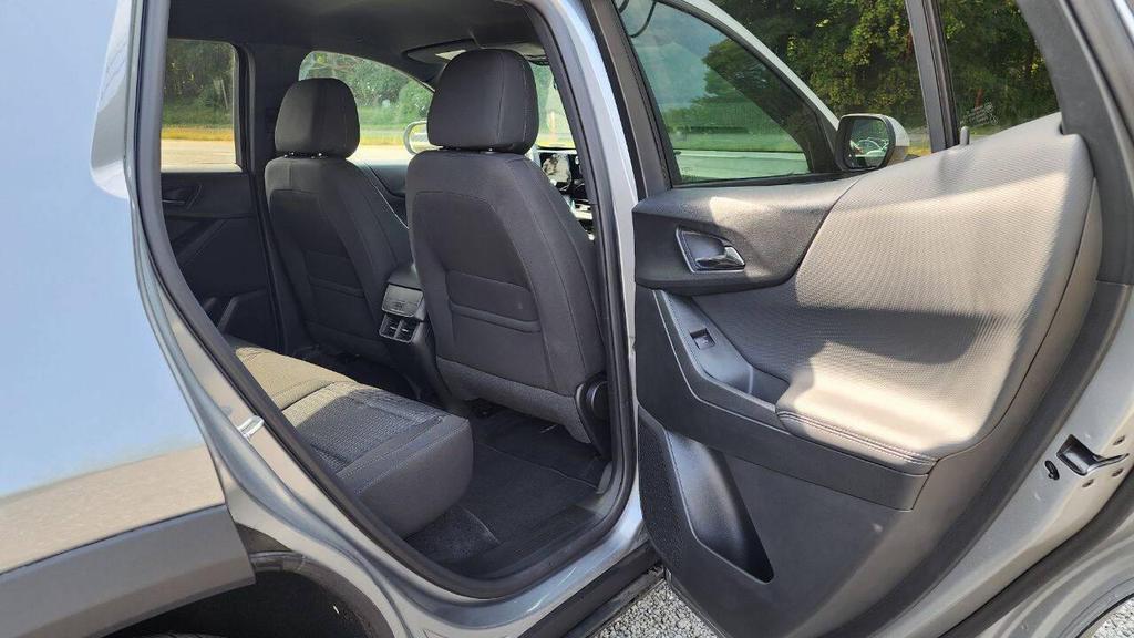 used 2025 Chevrolet Equinox car, priced at $21,995