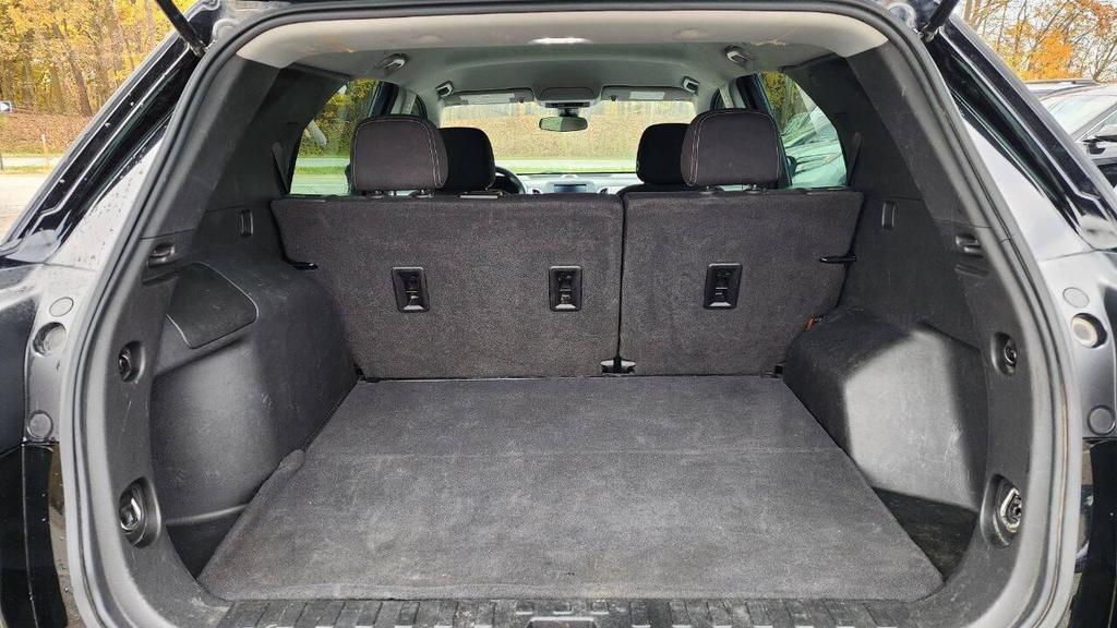 used 2021 Chevrolet Equinox car, priced at $8,400