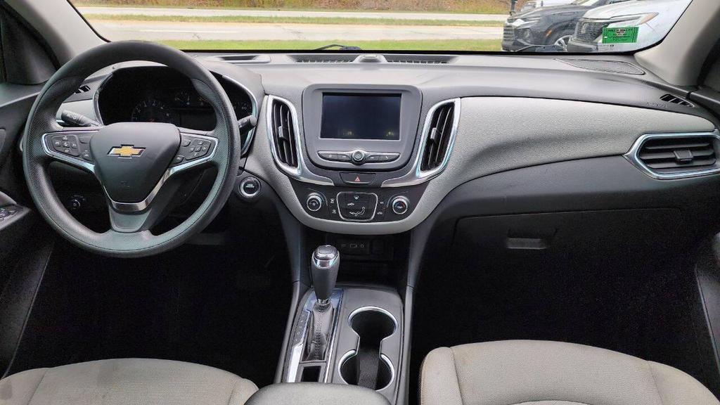 used 2021 Chevrolet Equinox car, priced at $8,400