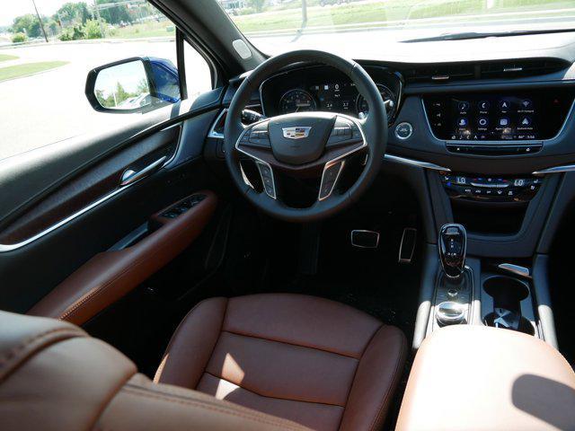 new 2025 Cadillac XT5 car, priced at $65,380