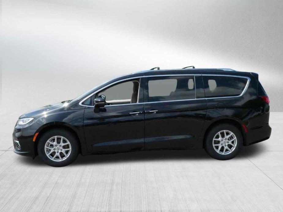 used 2021 Chrysler Pacifica car, priced at $23,497