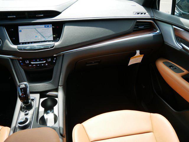 new 2025 Cadillac XT5 car, priced at $48,813