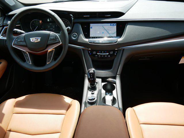 new 2025 Cadillac XT5 car, priced at $48,813