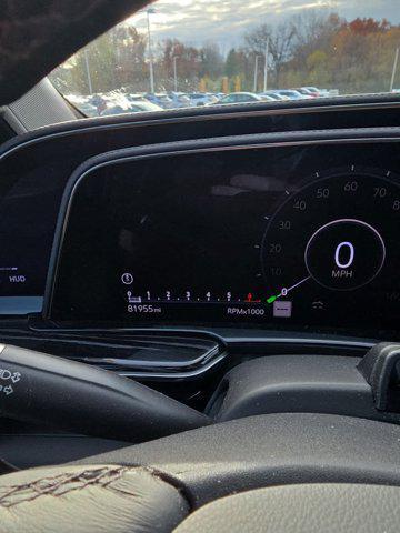 used 2022 Cadillac Escalade ESV car, priced at $59,997