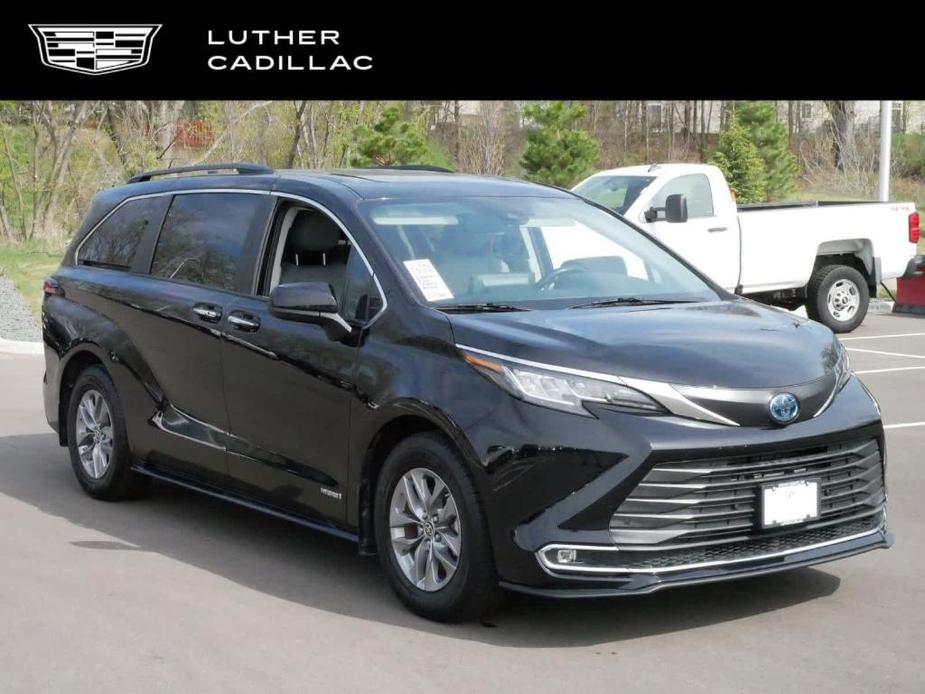 used 2021 Toyota Sienna car, priced at $39,497