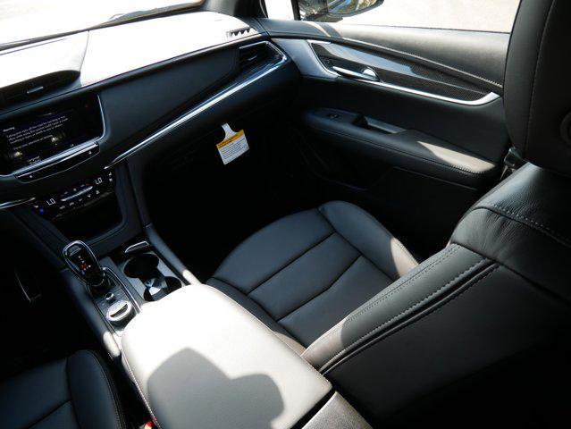 new 2025 Cadillac XT5 car, priced at $62,085