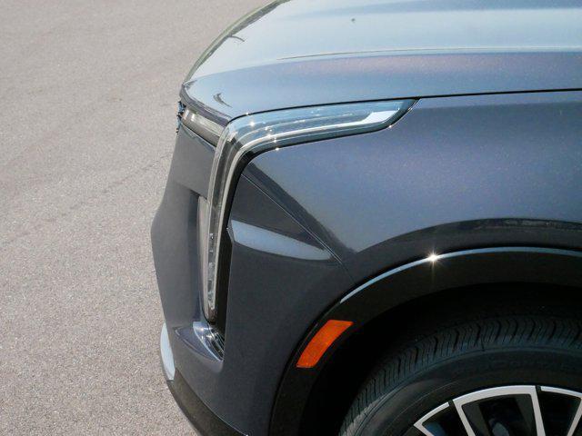 new 2025 Cadillac XT4 car, priced at $55,250