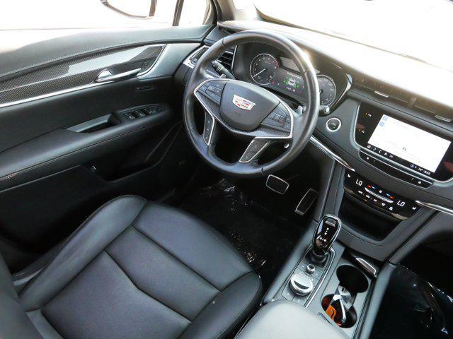 used 2022 Cadillac XT5 car, priced at $37,697