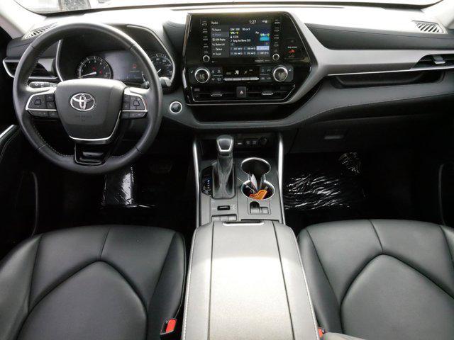 used 2021 Toyota Highlander car, priced at $34,497