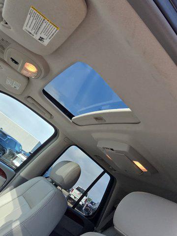 used 2007 GMC Envoy car, priced at $10,000