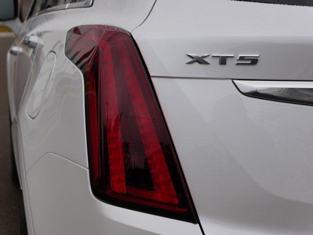 new 2026 Cadillac XT5 car, priced at $48,445