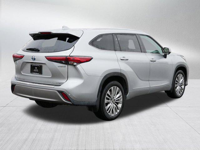 used 2023 Toyota Highlander Hybrid car, priced at $45,397