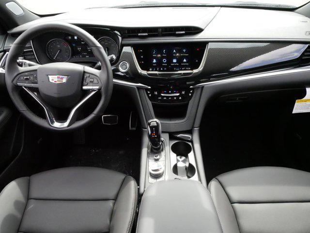 new 2025 Cadillac XT6 car, priced at $59,947