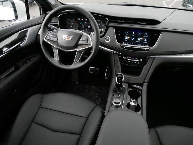 new 2025 Cadillac XT5 car, priced at $55,725