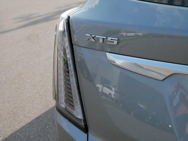 new 2025 Cadillac XT5 car, priced at $61,055