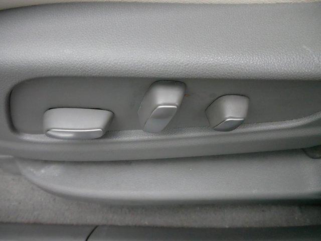 used 2022 Cadillac XT5 car, priced at $28,497