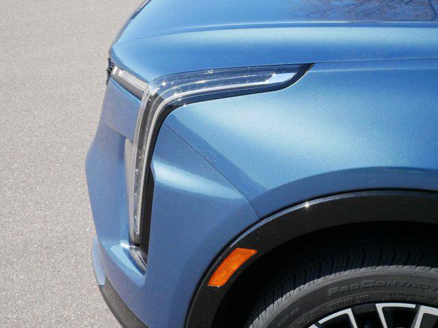 new 2025 Cadillac XT4 car, priced at $54,950