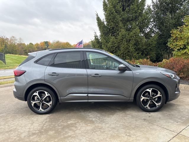 used 2023 Ford Escape car, priced at $29,907