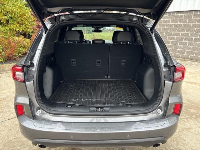 used 2023 Ford Escape car, priced at $29,907