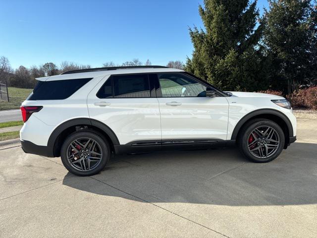 new 2025 Ford Explorer car, priced at $51,662