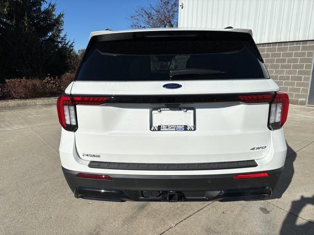 new 2025 Ford Explorer car, priced at $51,662