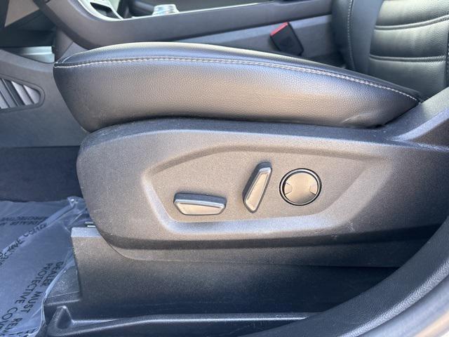 used 2024 Ford Edge car, priced at $29,997