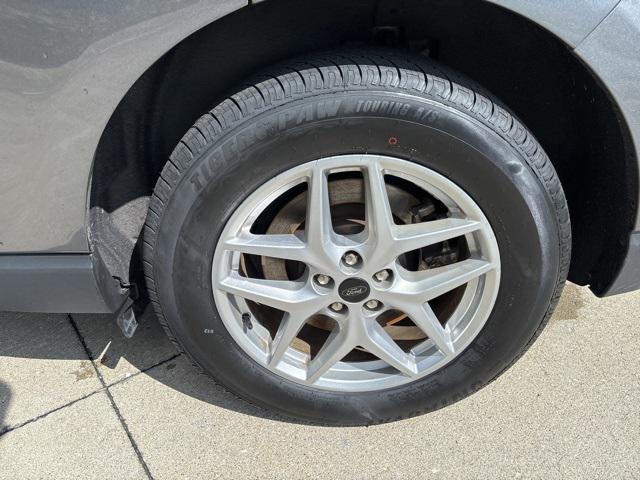 used 2024 Ford Edge car, priced at $24,307