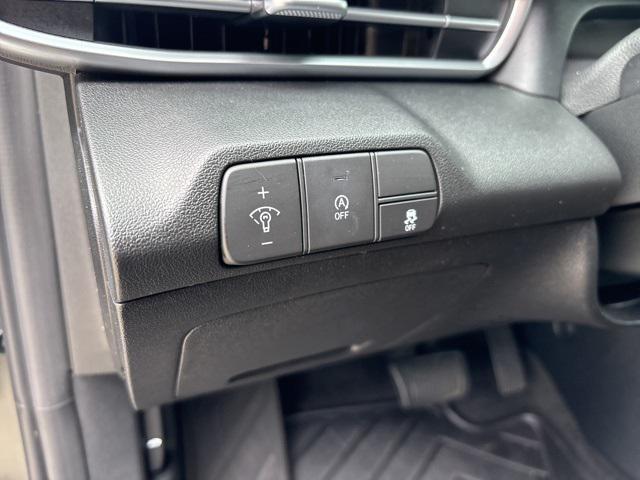 new 2025 Hyundai Elantra car, priced at $23,580