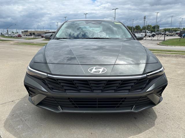 new 2025 Hyundai Elantra car, priced at $23,580