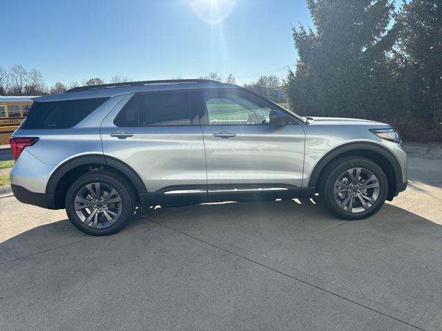 new 2025 Ford Explorer car, priced at $45,615