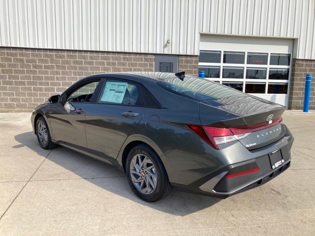 new 2024 Hyundai Elantra car, priced at $24,685