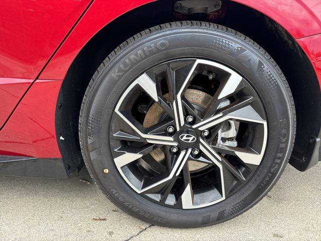 new 2025 Hyundai Sonata car, priced at $30,472