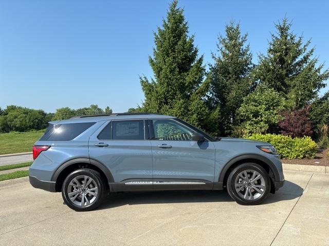 new 2025 Ford Explorer car, priced at $47,600