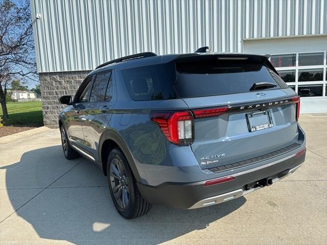 new 2025 Ford Explorer car, priced at $47,600