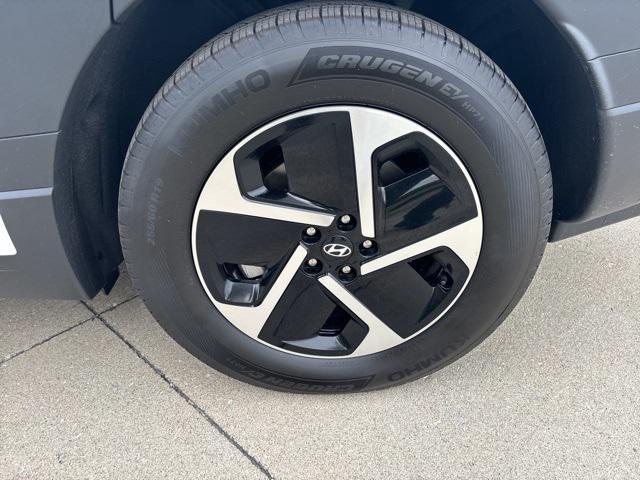 new 2026 Hyundai IONIQ 9 car, priced at $61,565