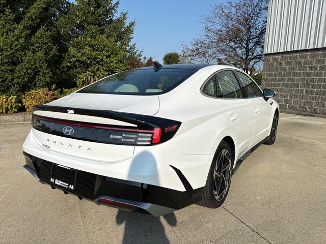 new 2024 Hyundai Sonata car, priced at $30,443