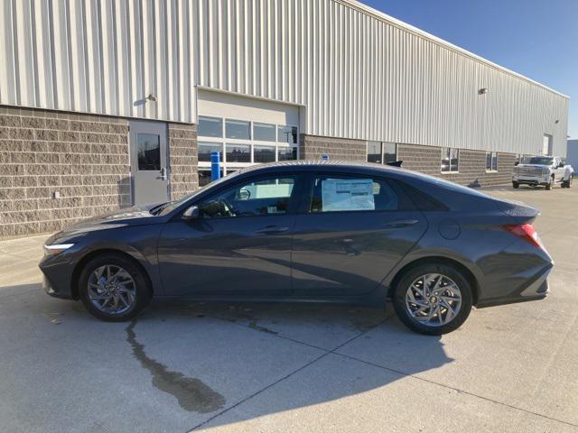 new 2024 Hyundai Elantra car, priced at $23,999