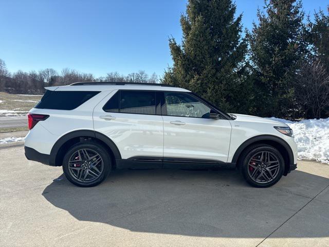 new 2025 Ford Explorer car, priced at $49,576