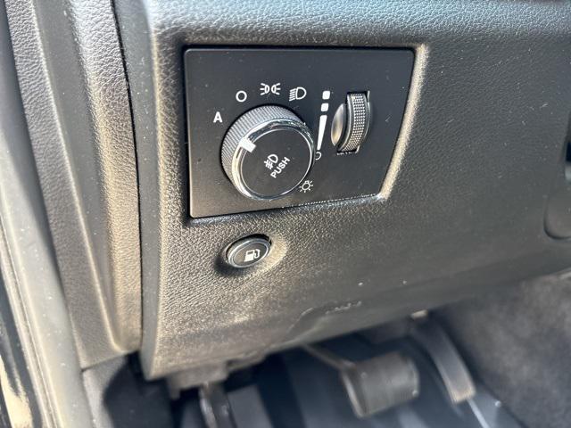 used 2021 Jeep Grand Cherokee car, priced at $28,960