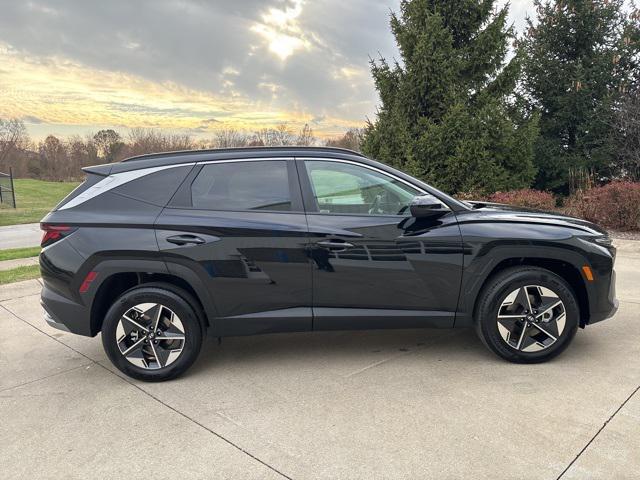 new 2025 Hyundai Tucson car, priced at $33,070