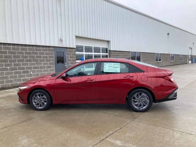 new 2024 Hyundai Elantra car, priced at $24,830