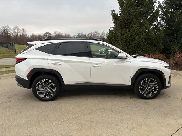 new 2025 Hyundai Tucson Hybrid car, priced at $43,270