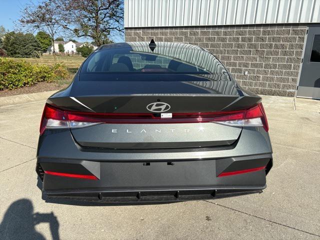 new 2024 Hyundai Elantra car, priced at $25,295