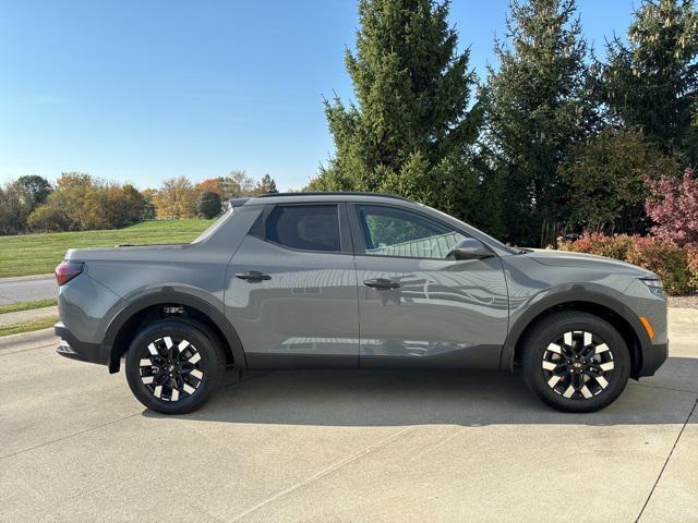 new 2025 Hyundai Santa Cruz car, priced at $36,335