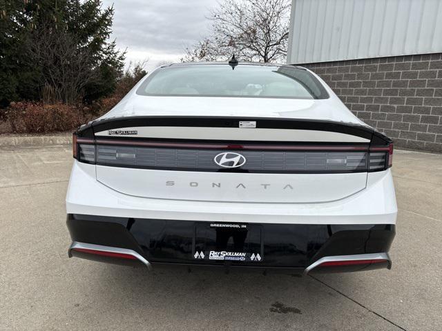 new 2025 Hyundai Sonata car, priced at $33,100