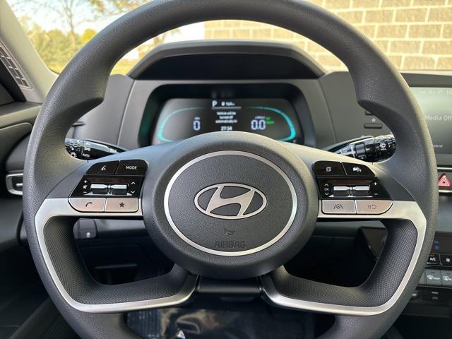 new 2025 Hyundai Elantra HEV car, priced at $26,280